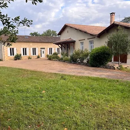 Maison De Maitre Dans Un Parc Clos De 3 Hectares Holiday home