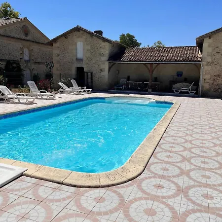 Maison De Maitre Dans Un Parc Clos De 3 Hectares Lamothe-Montravel